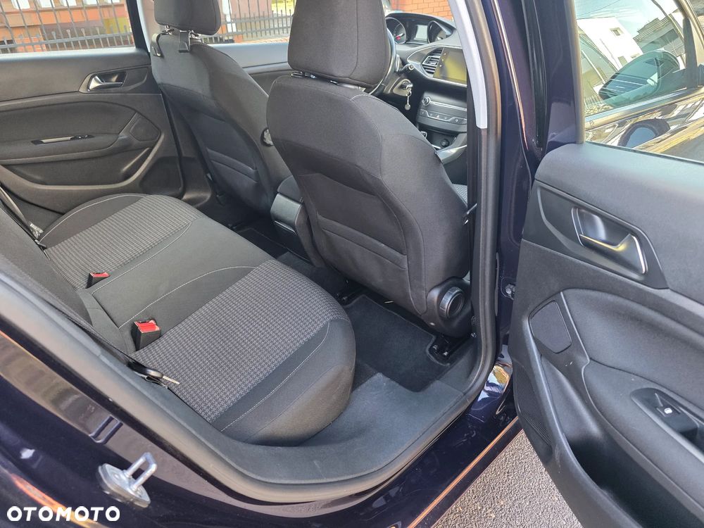 Peugeot 308 BlueHDi 130 EAT6 Stop & Start Allure - 14