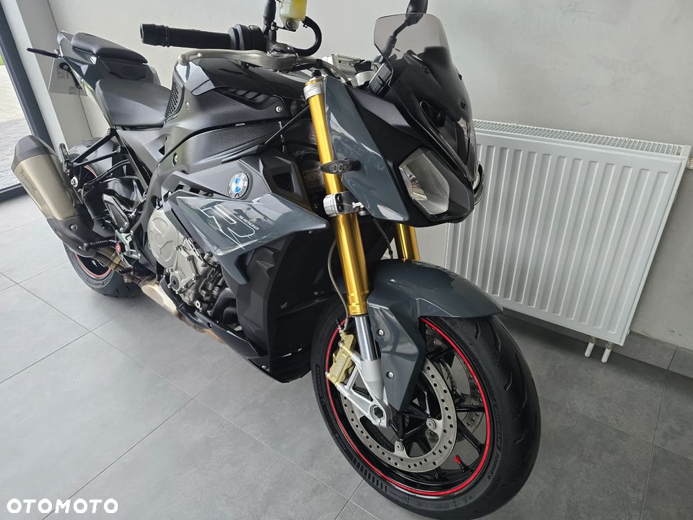 BMW S - 35