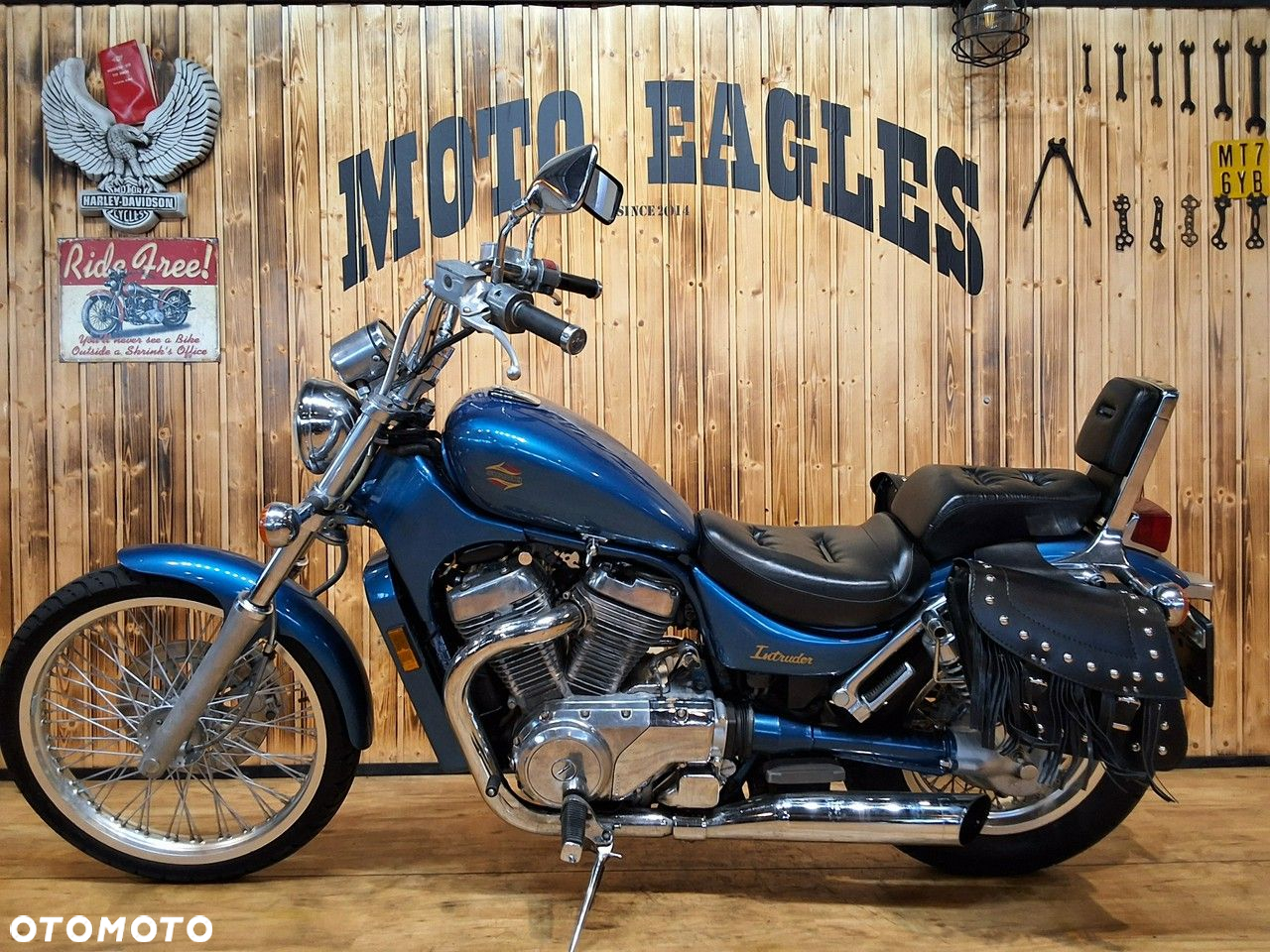 Suzuki Intruder - 4