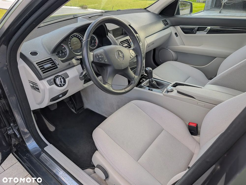 Mercedes-Benz Klasa C 180 Kompressor - 10