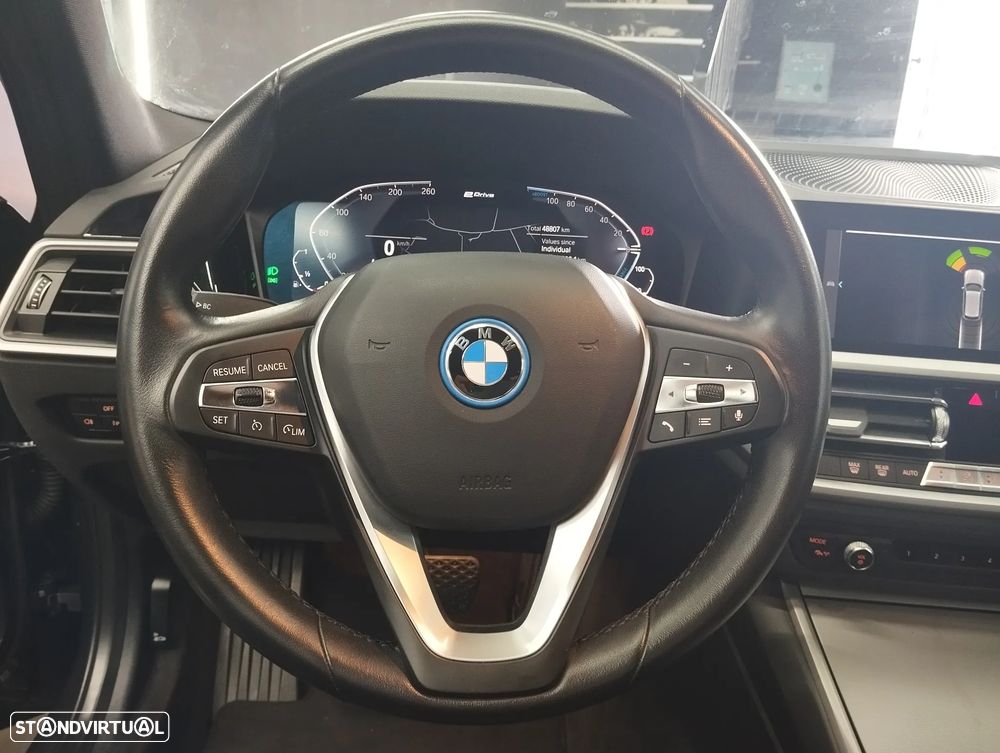 BMW 320 e Auto - 22