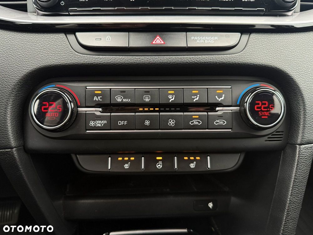 Kia XCeed 1.6 GDI PHEV L Business Line DCT - 24