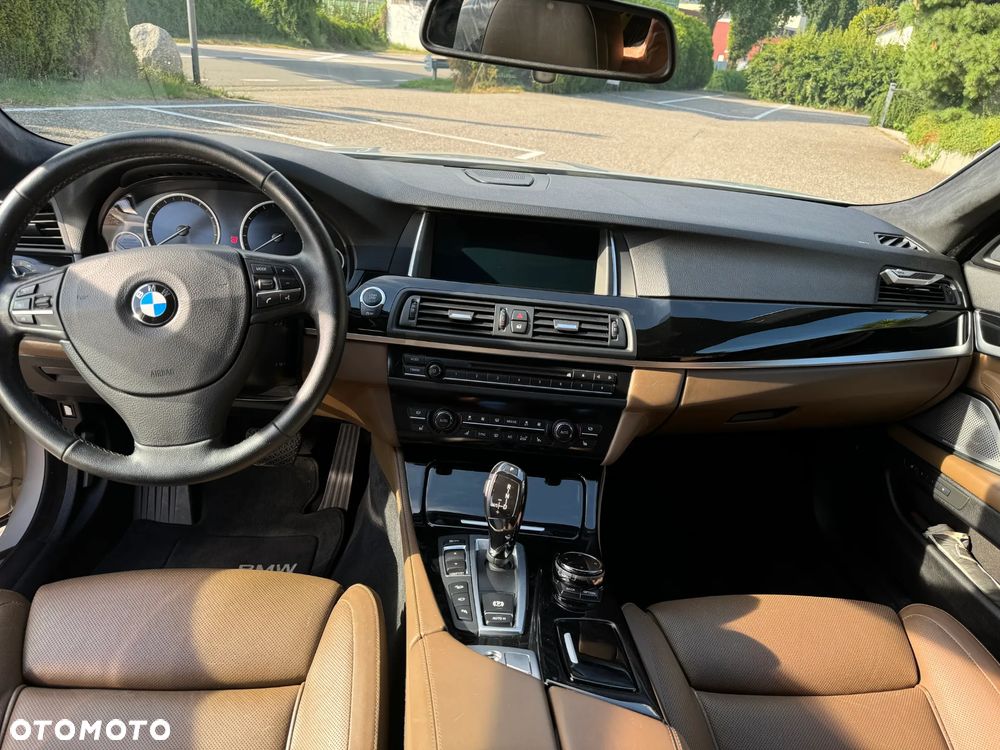 BMW Seria 5 535i xDrive - 8