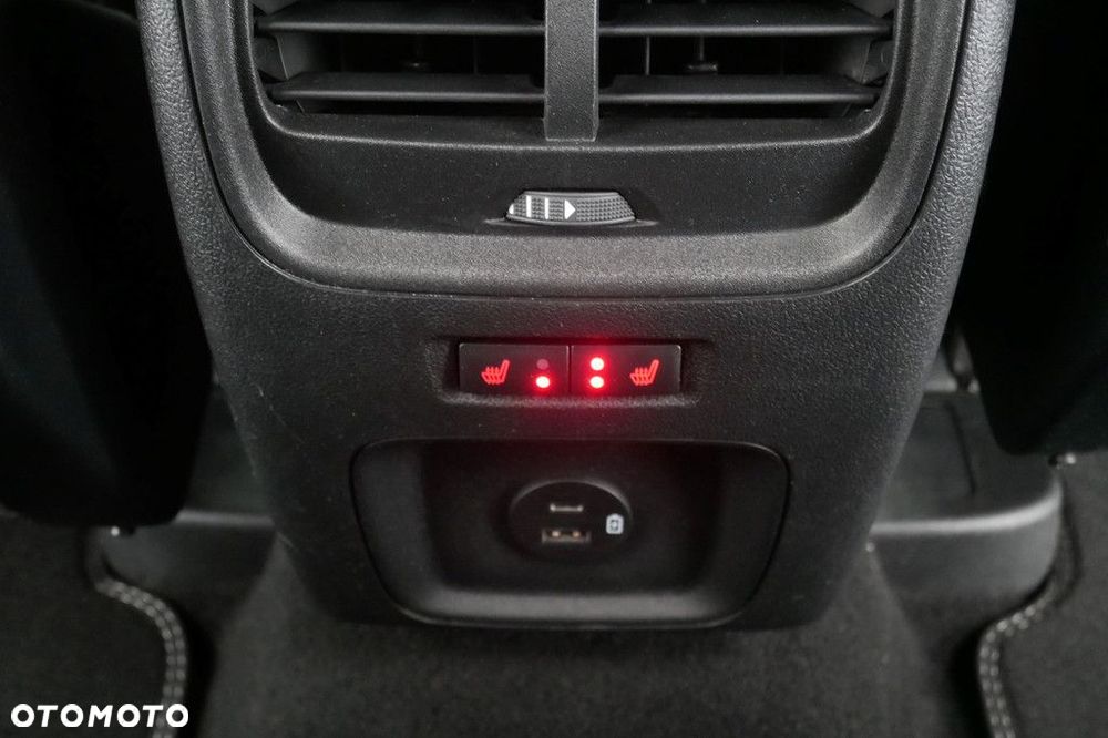 Ford Kuga - 26