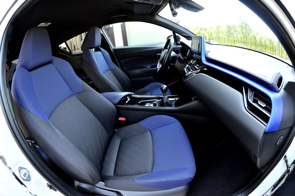 Toyota C-HR 1.2 T Prestige - 26