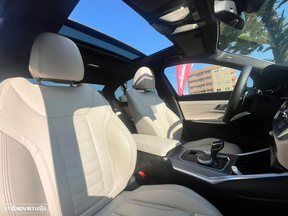 BMW 330 e Pack Desportivo M Auto - 21
