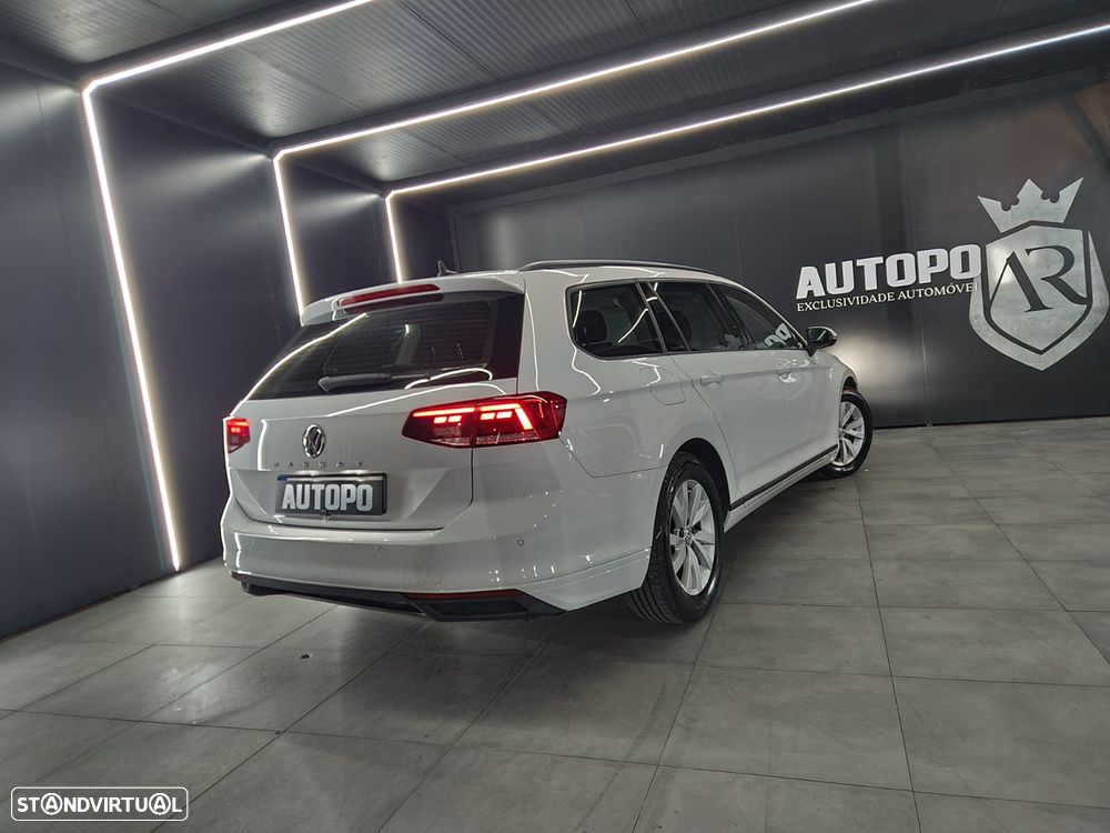 VW Passat Variant 1.6 TDI Confortline DSG - 11