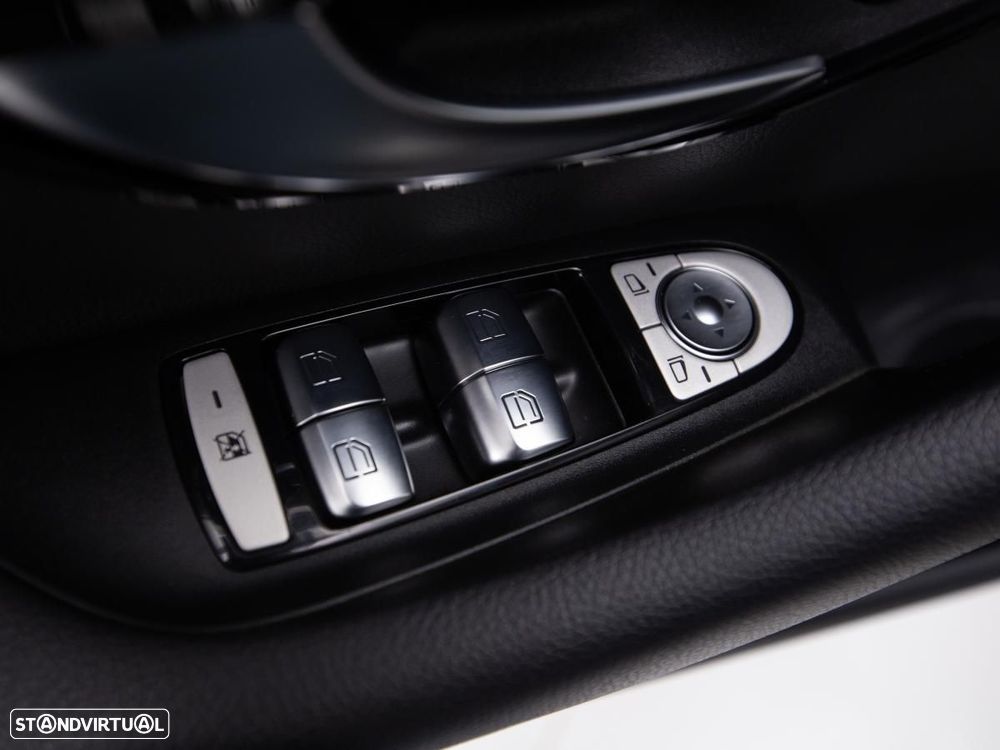Mercedes-Benz E 300 de 9G-TRONIC Exclusive - 15