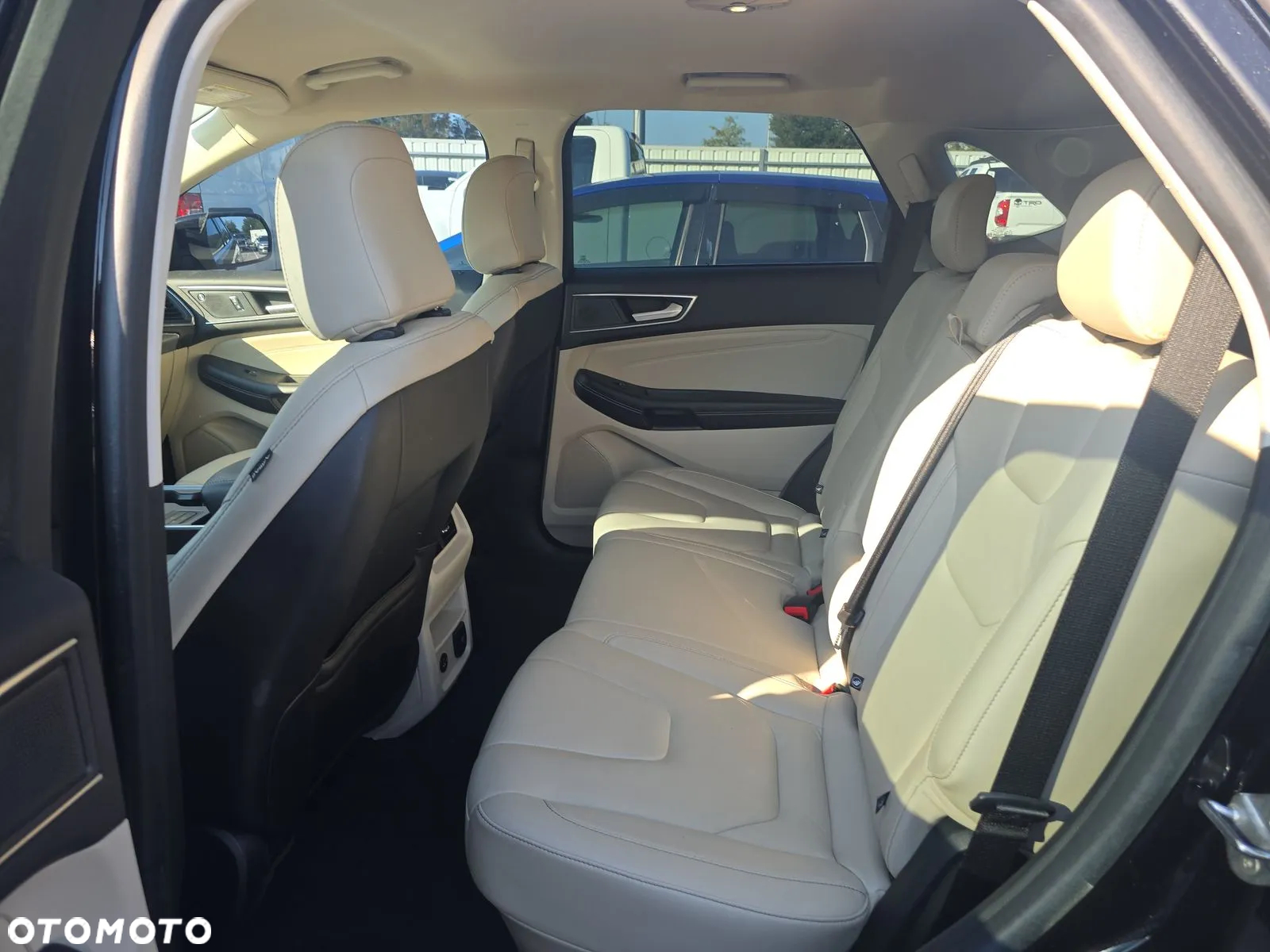 Ford Edge - 12