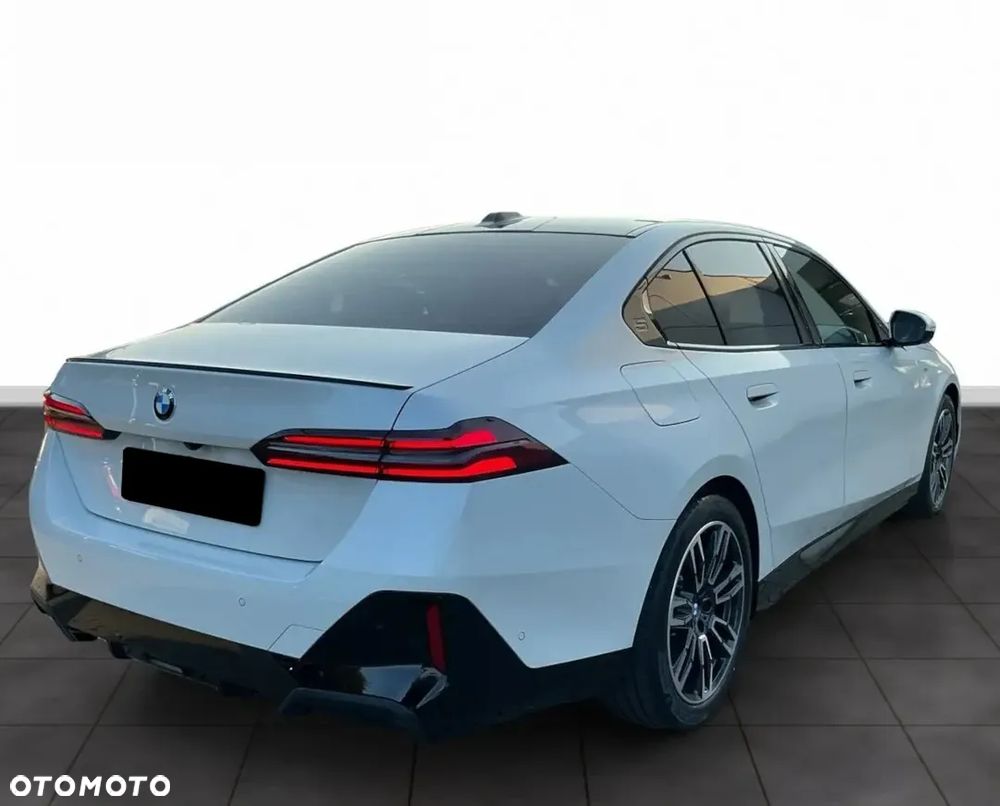 BMW Seria 5 520d mHEV M Sport sport - 5