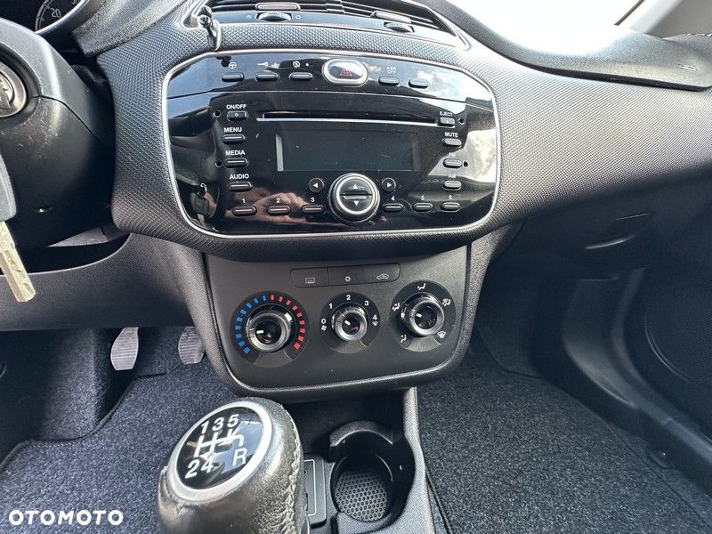 Fiat Punto 1.4 Easy S&S - 17
