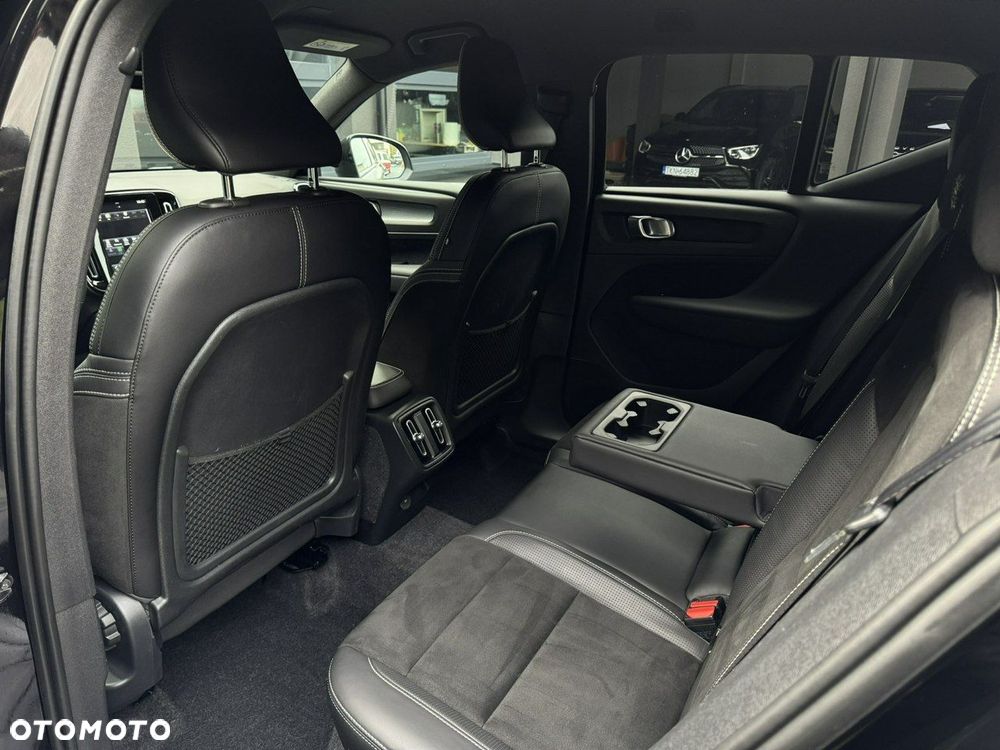 Volvo XC 40 D3 SCR R-Design - 21