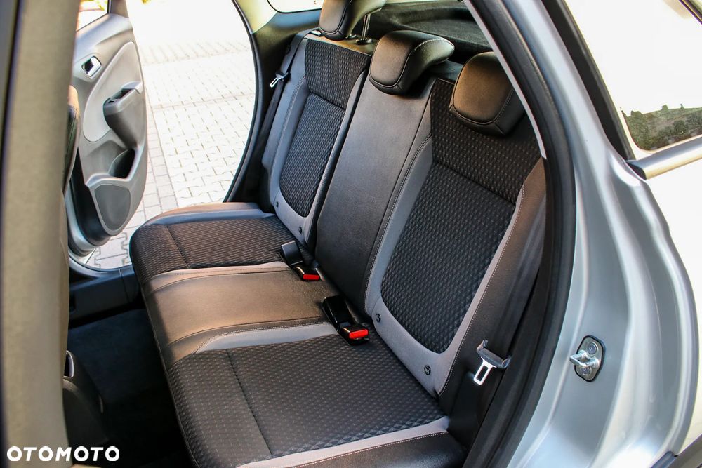 Opel Crossland X 1.2 T Design Line S&S - 29