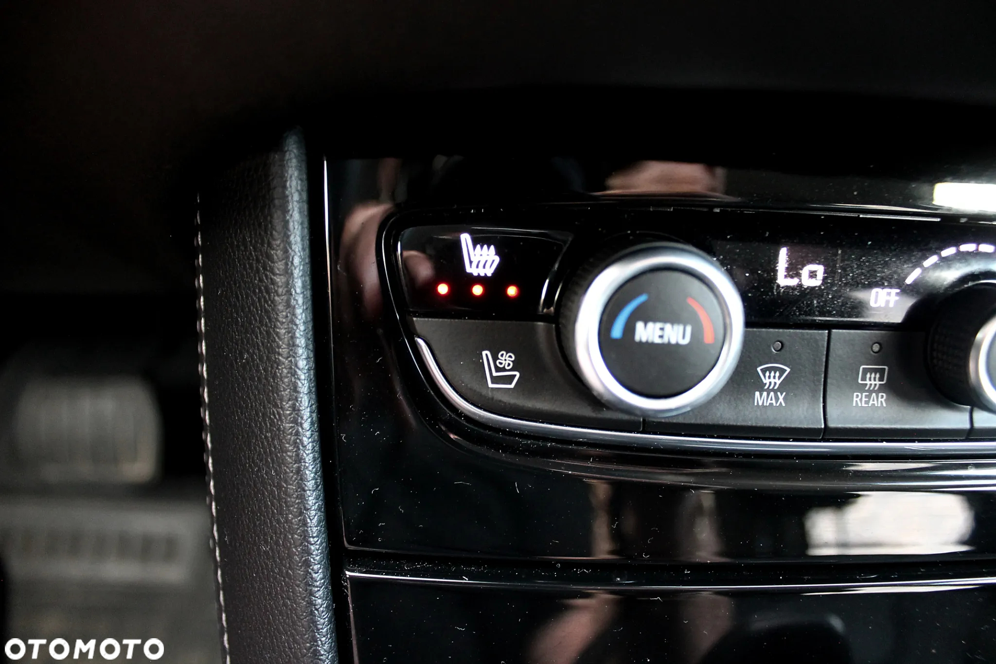 Opel Grandland X 2.0 D Start/Stop Automatik Business Innovation - 27