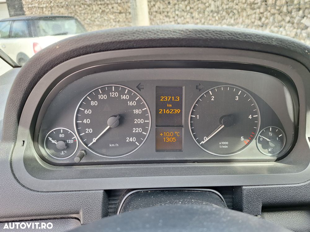 Mercedes-Benz A 180 CDI - 8