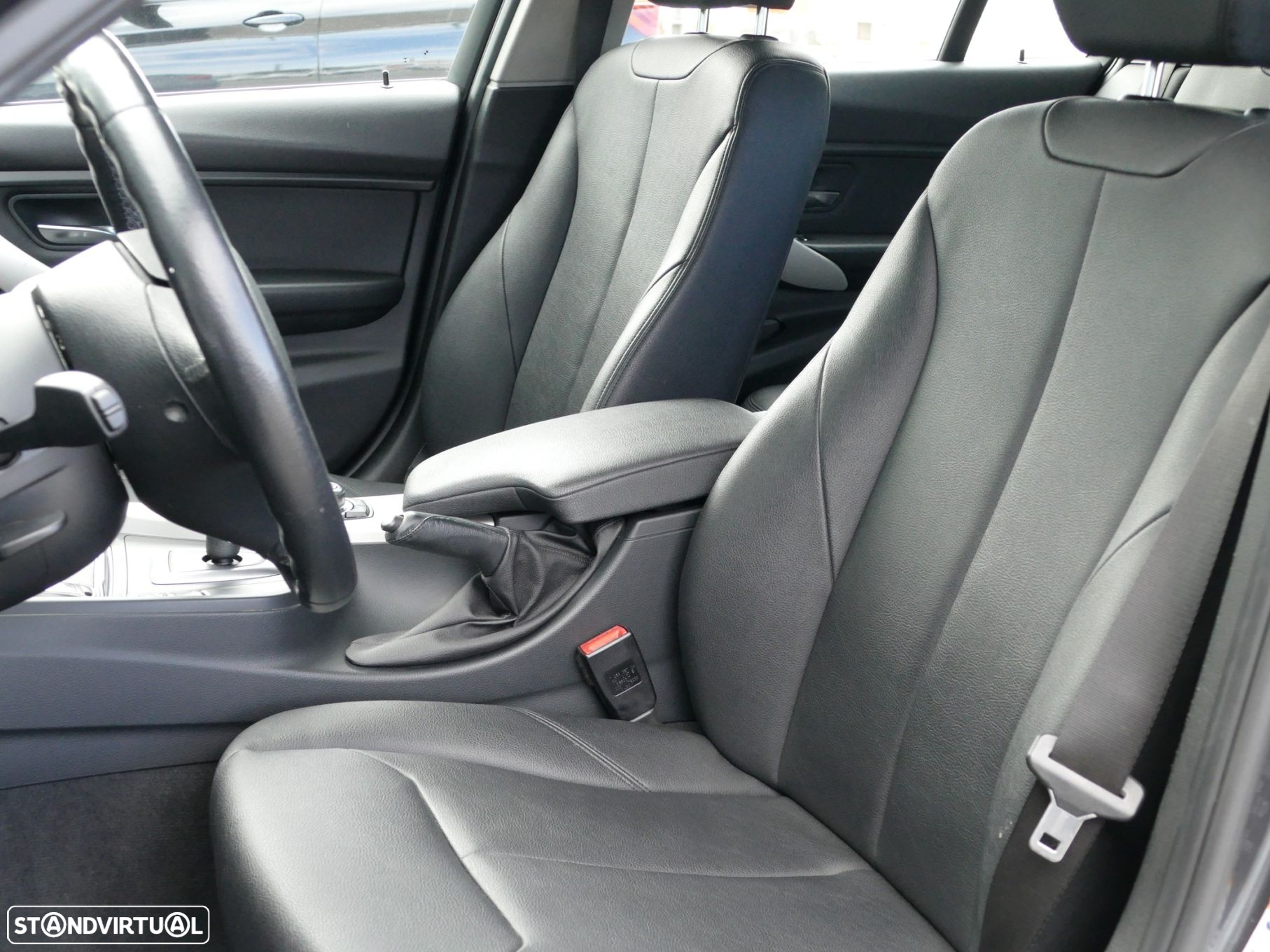 BMW 318 d Touring Aut. Modern Line - 19