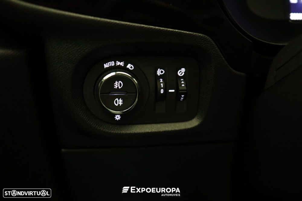 Opel Corsa 1.2 T Elegance - 24