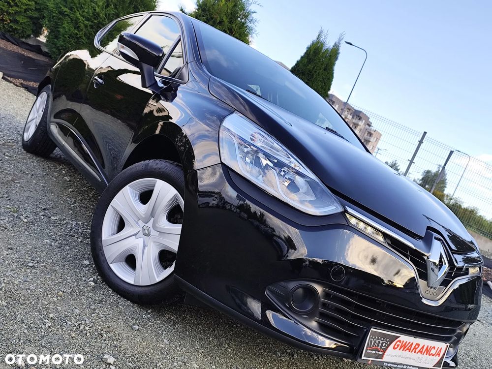 Renault Clio 1.2 16V 75 LIMITED - 10