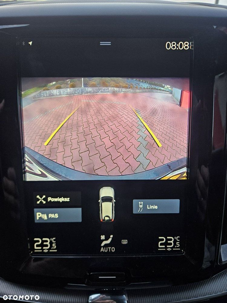 Volvo XC 60 D4 AWD R-Design - 24