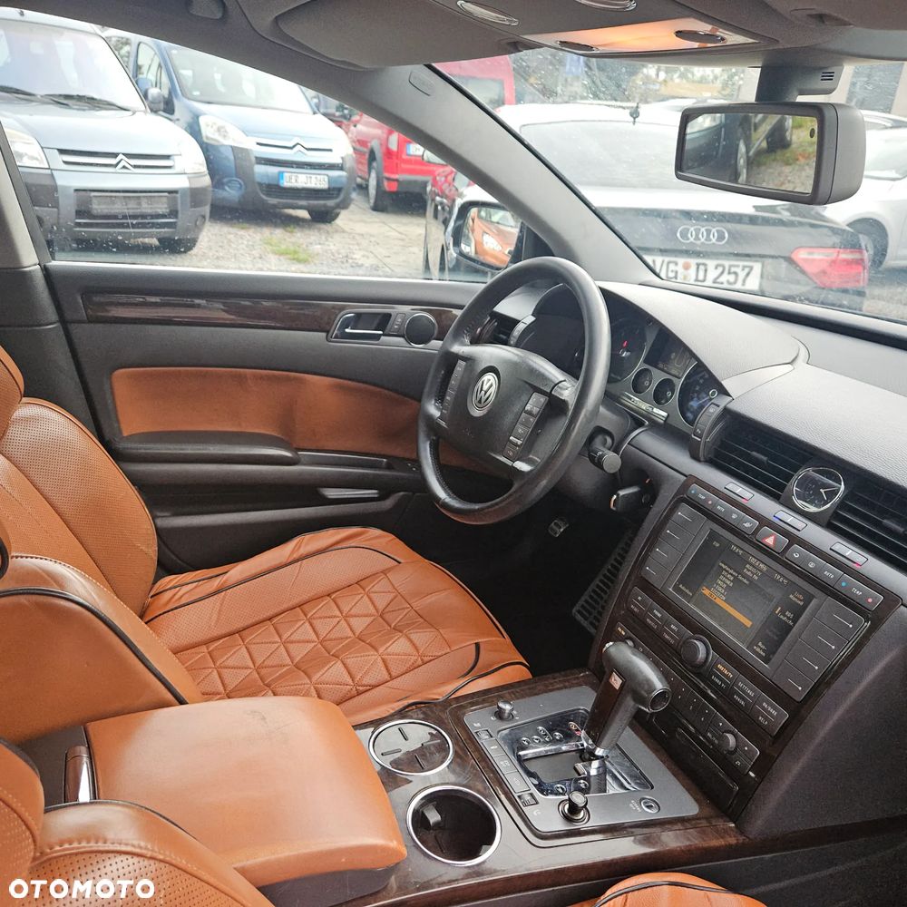 Volkswagen Phaeton 3.0 V6 TDI 4Mot (5 os.) - 21