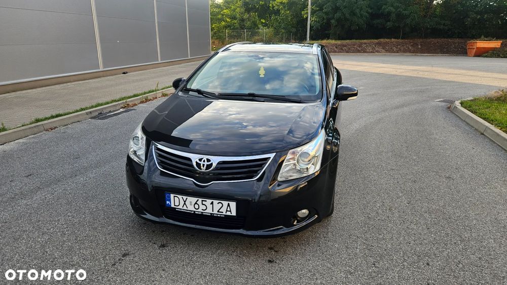 Toyota Avensis 2.0 D-4D Premium - 4