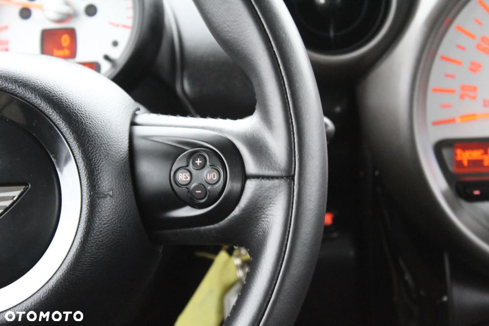 MINI Countryman Cooper D - 16