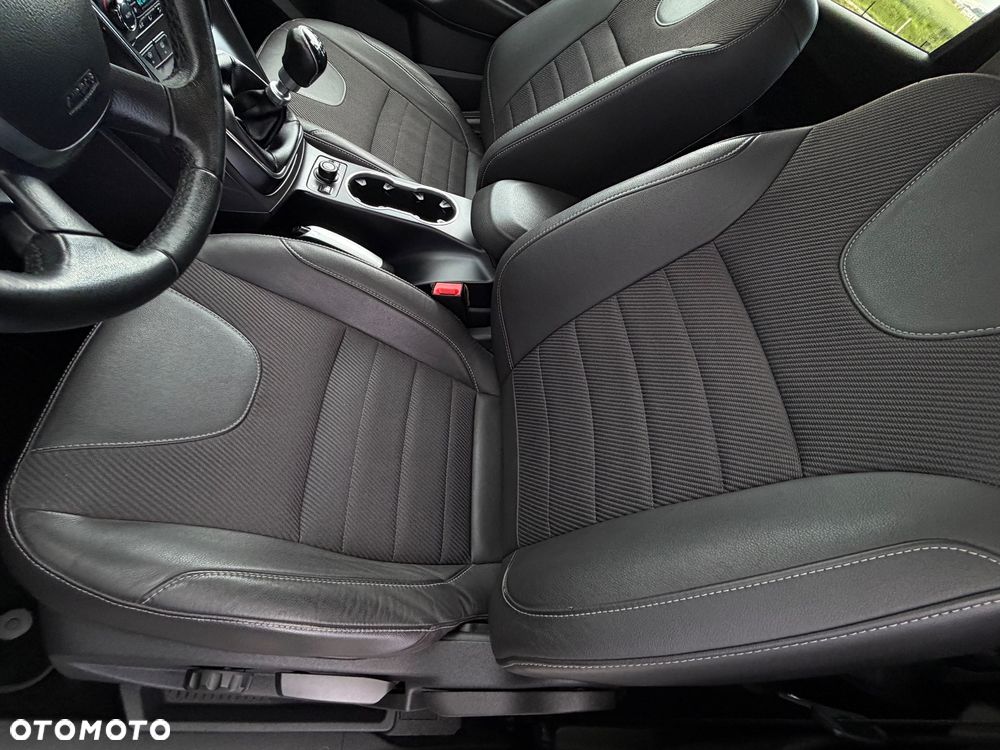 Ford Kuga 2.0 TDCi 4WD Titanium Plus - 22