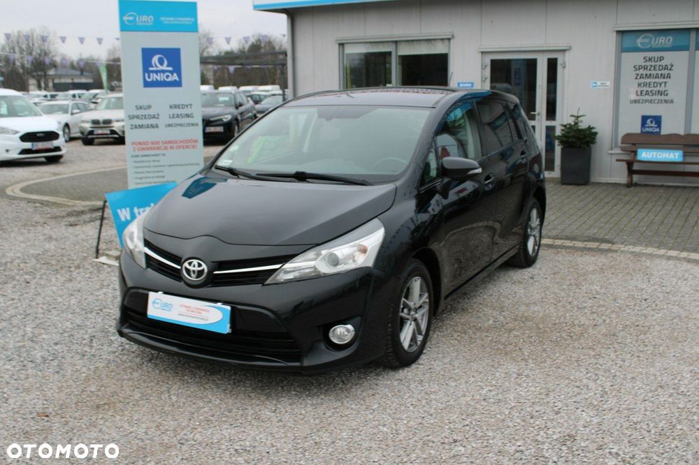 Toyota Verso - 3