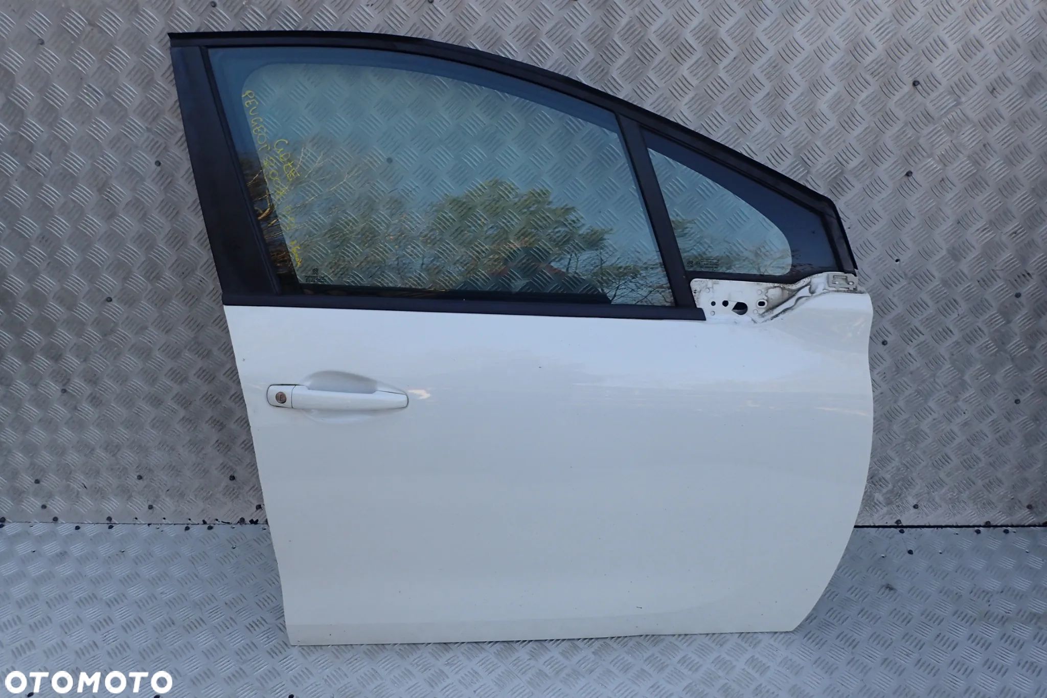 DRZWI PRAWY / LEWY PRZÓD  PEUGEOT 2008 2016 ROK KOD LAKIERU EWP GOŁE - 1