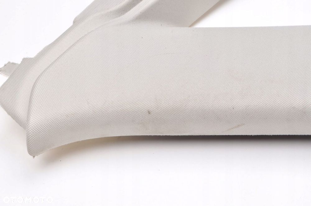 VOLVO S90 II OSŁONA SŁUPKA  PRAWA PLASTIK 31377630 31688108 - 2
