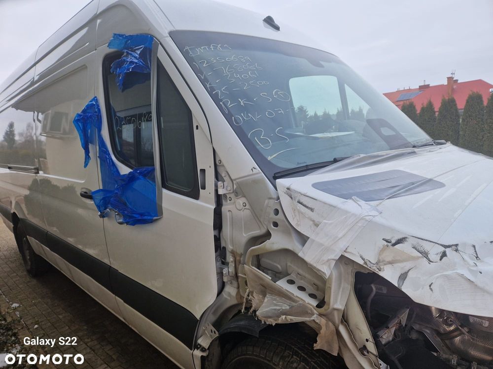 MERCEDES SPRINTER 907 MAX  2025R DRZWI TYLNE KOMPLETNE - 2