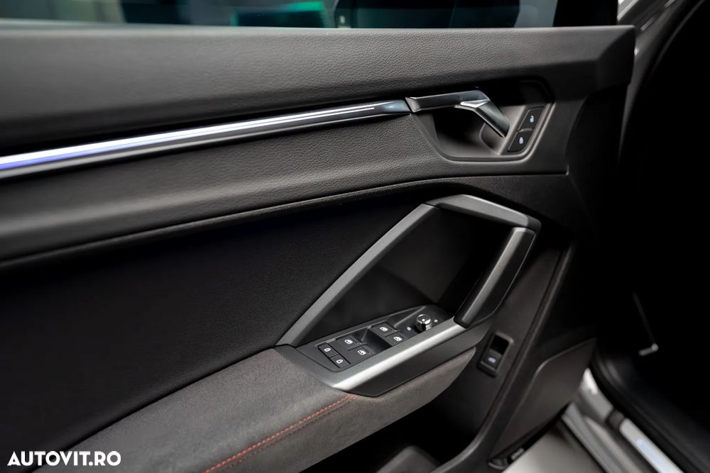 Audi RS Q3 RSQ3 Sportback quattro S tronic - 32