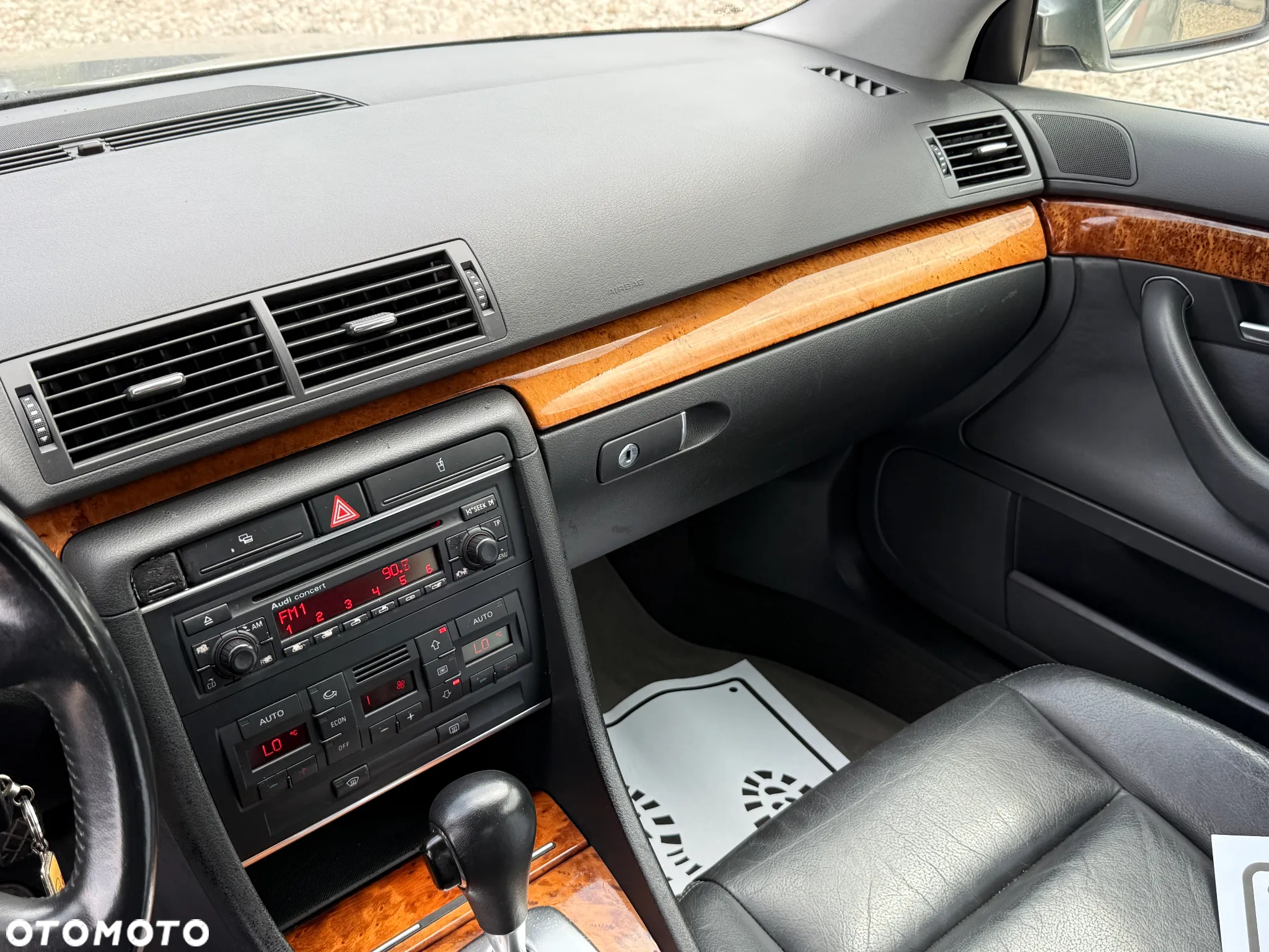 Audi A4 2.4 Multitronic - 33