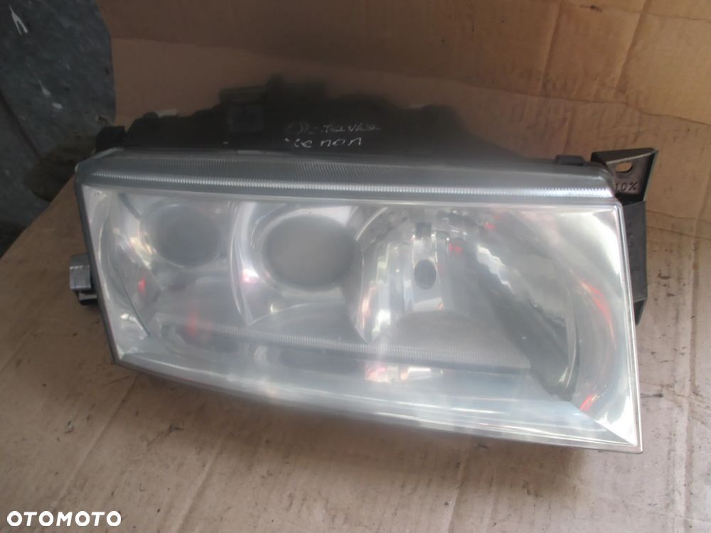 lampa Octavia I Xsenon Orginał Europa - 1