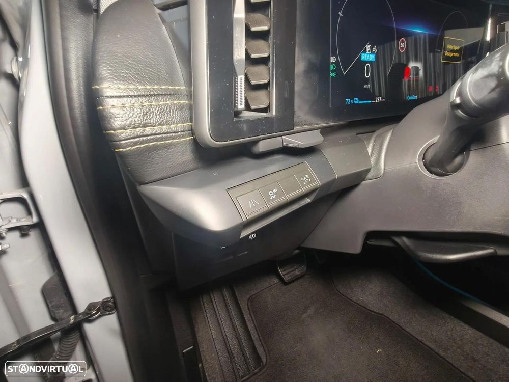 Renault Mégane E-Tech EV60 Iconic Autonomia Conforto - 24