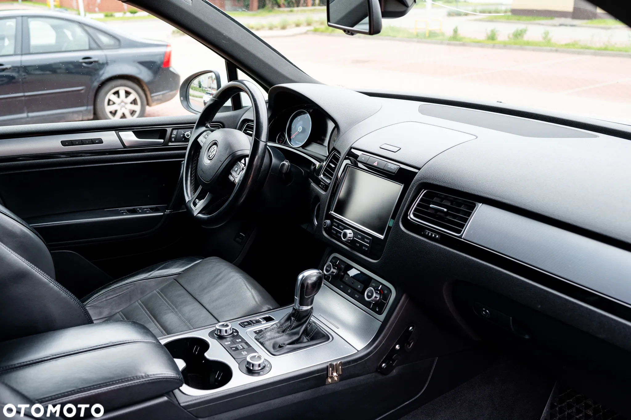 Volkswagen Touareg 3.0 V6 TDI BMT R-Style - 14