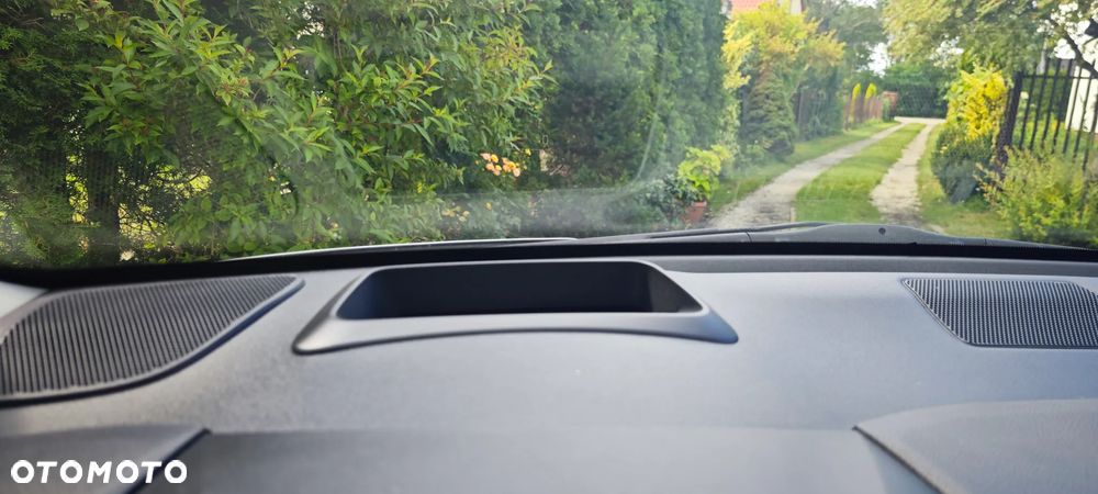 Toyota Yaris Hybrid 1.5 Executive - 13