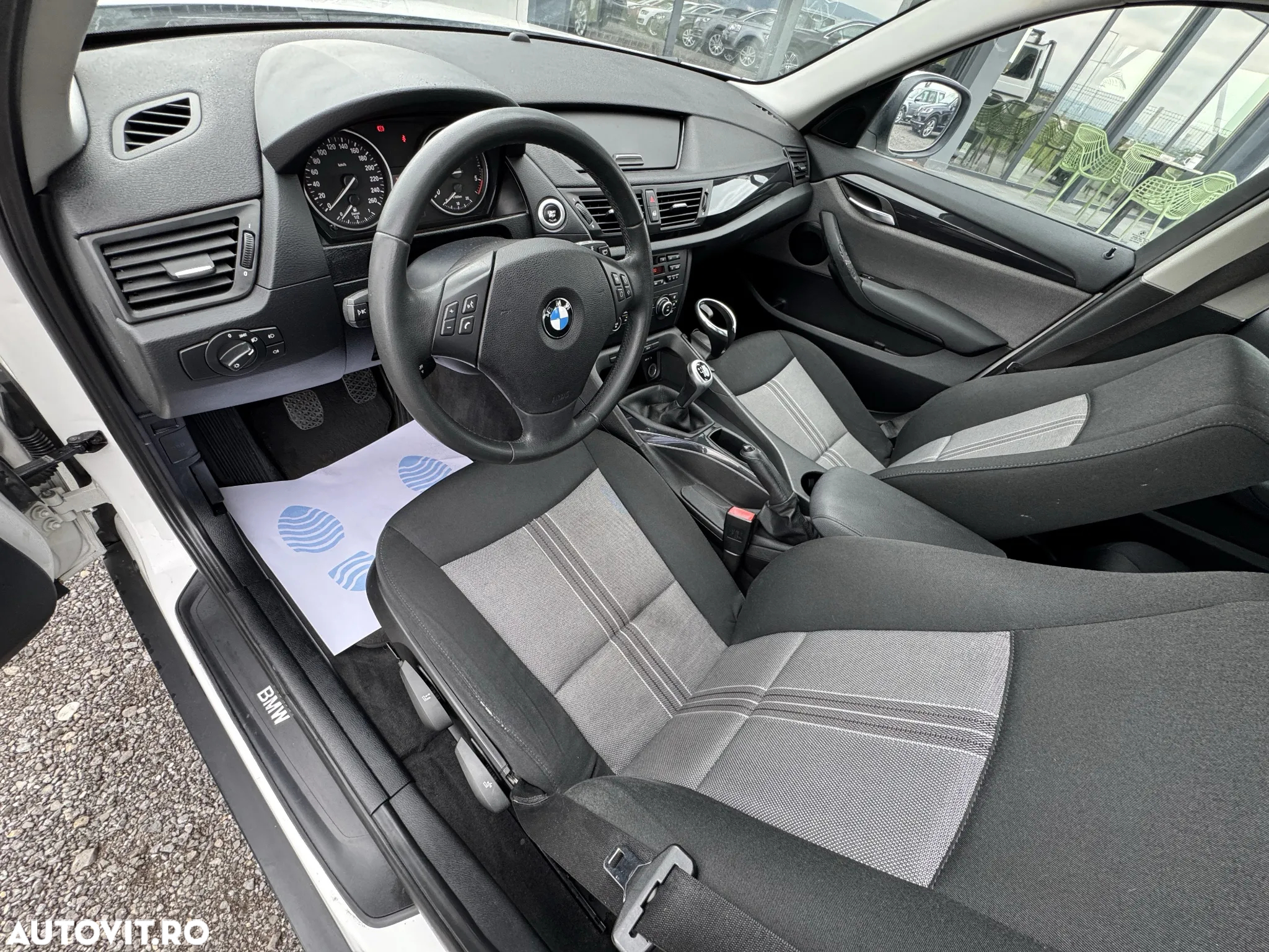 BMW X1 sDrive18d - 13