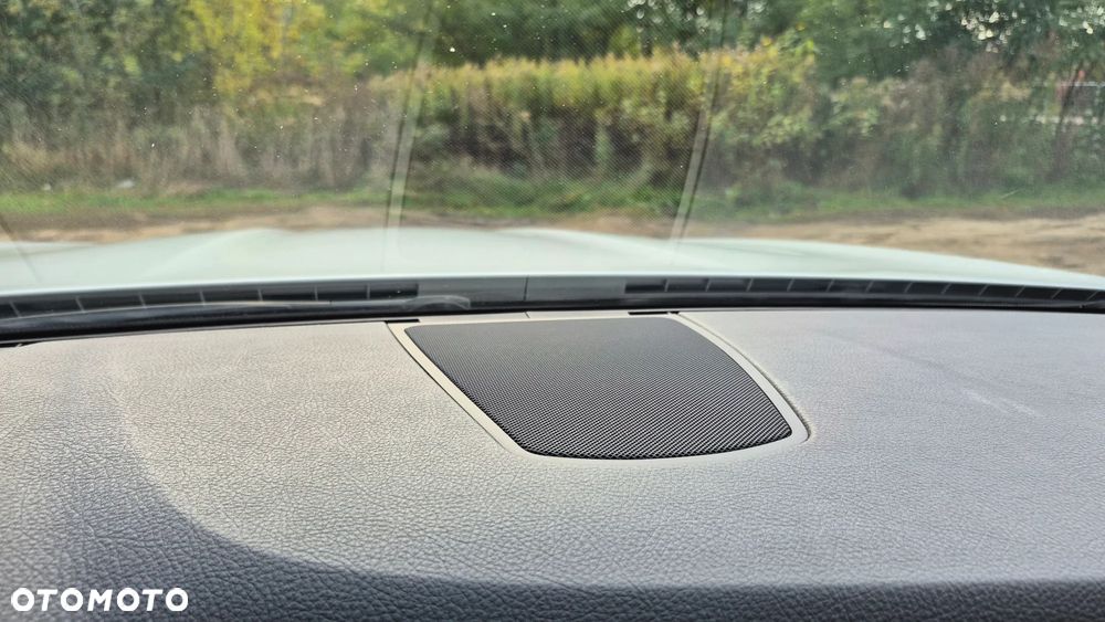 BMW Seria 5 520d - 13