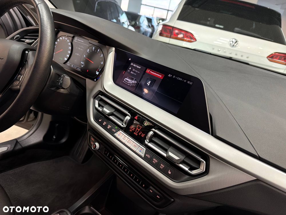 BMW Seria 1 116i Luxury Line - 38