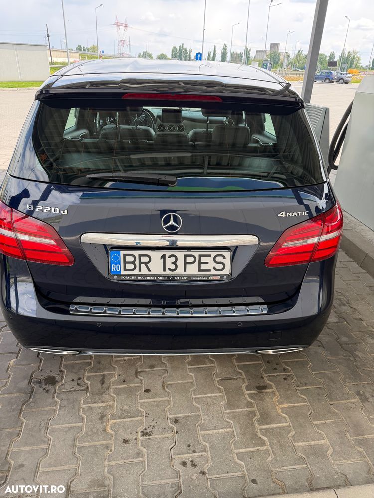 Mercedes-Benz B 220 d 4Matic Aut. - 10