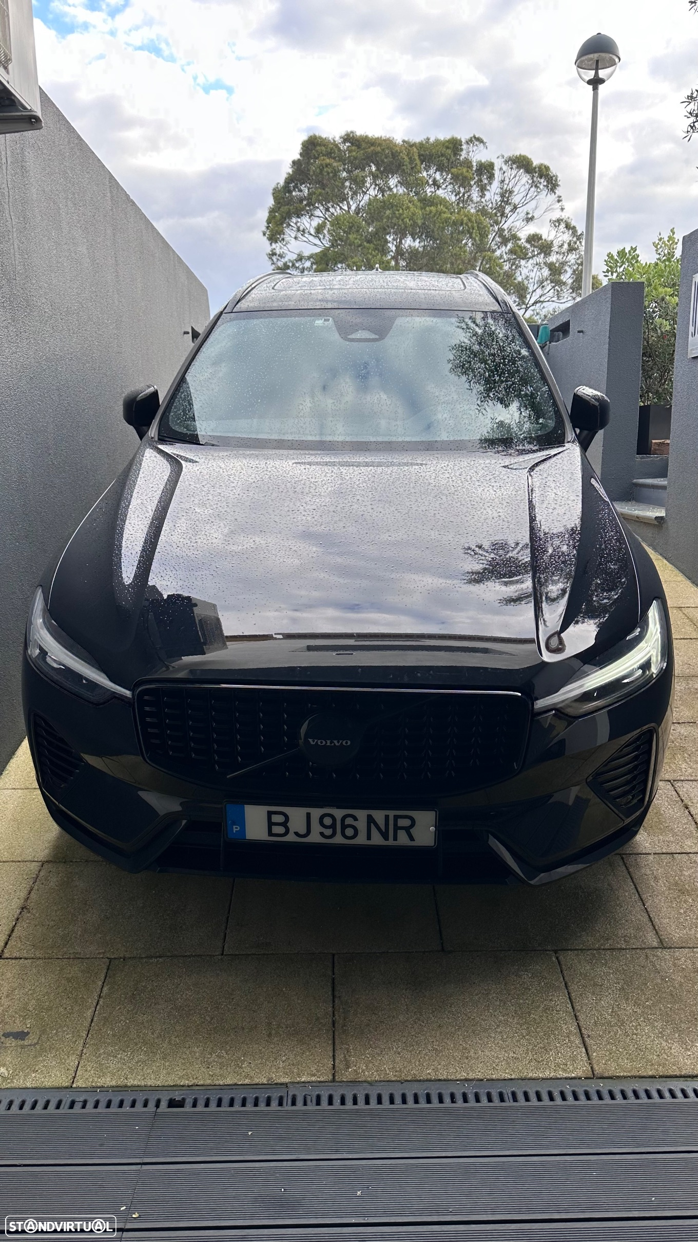 Volvo XC 60 2.0 T8 PHEV Black Edition AWD - 2