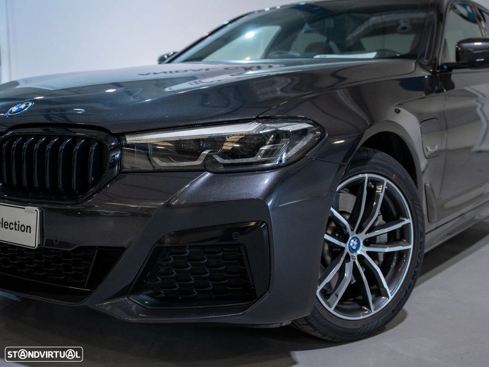 BMW 530 e Pack M - 11