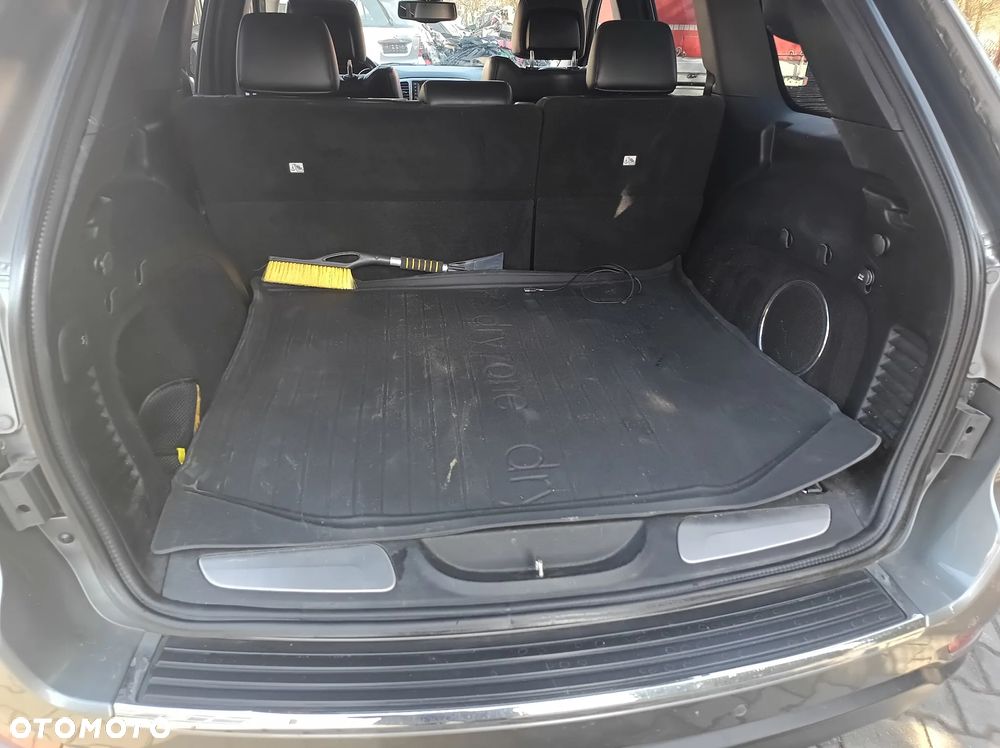 Jeep Grand Cherokee - 9