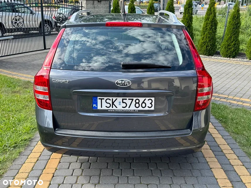Kia Ceed Cee'd 1.4 Comfort + - 7