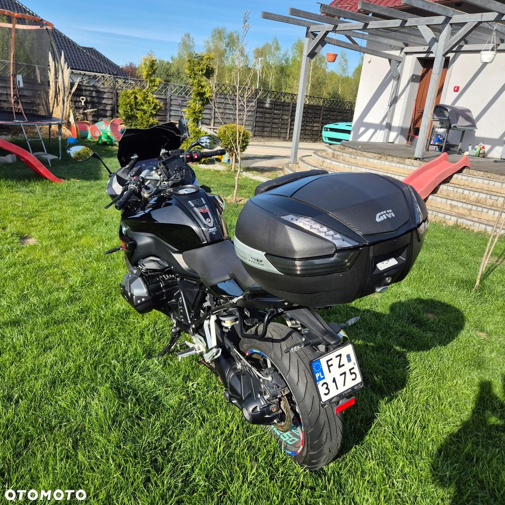 BMW RS - 9