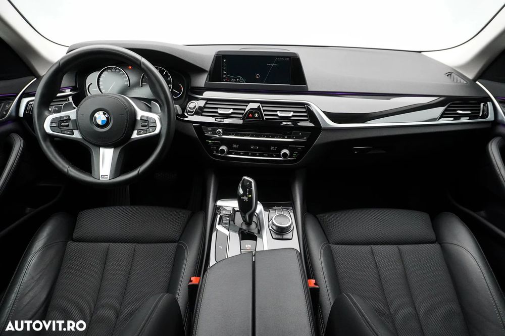 BMW Seria 5 520i Aut. Sport Line - 13