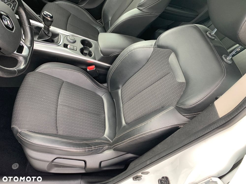 Renault Kadjar 1.6 dCi Energy Bose 4x4 - 14