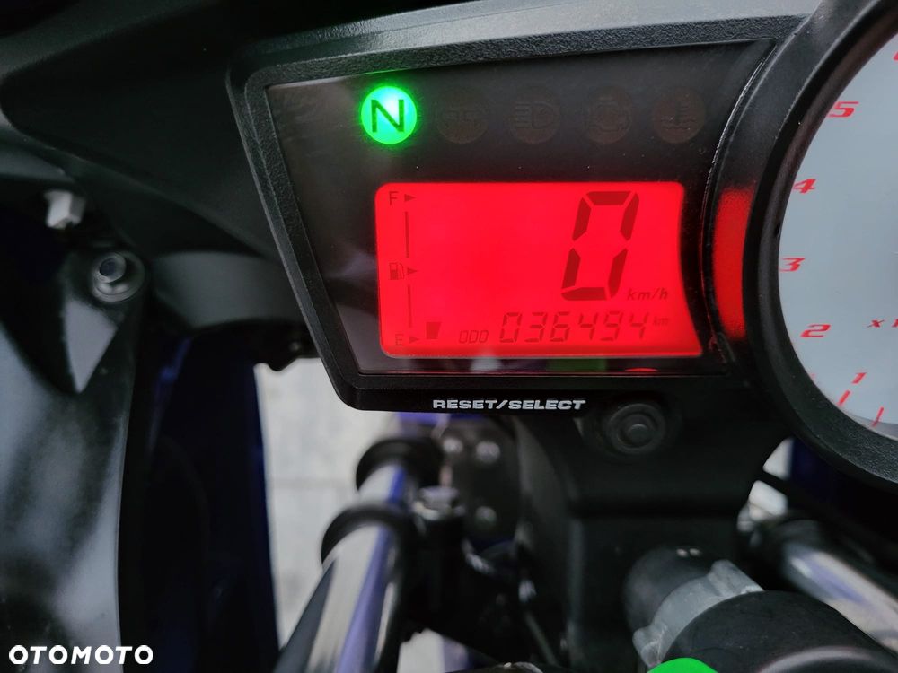 Yamaha YZF - 26