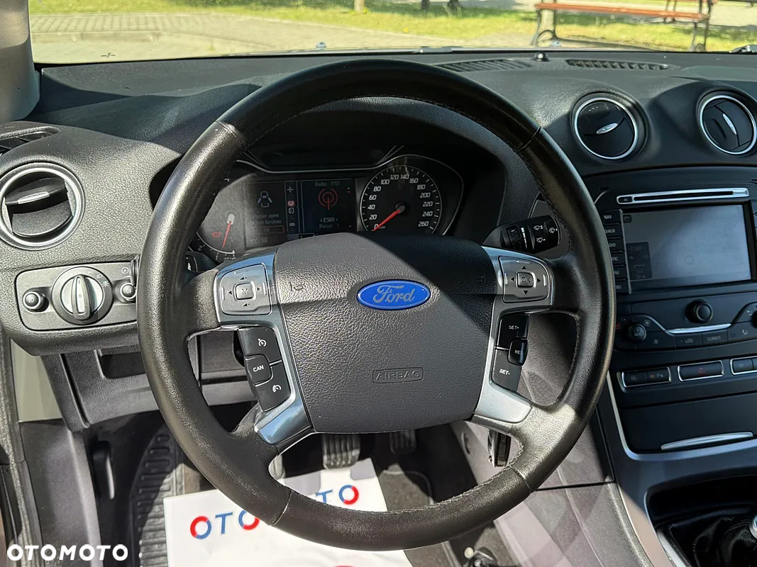 Ford Mondeo 1.6 T Platinium X Plus (Titanium) - 20